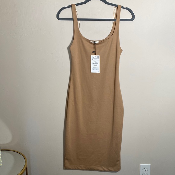 zara trafaluc autumn winter 17 18 dress | Dresses | Zara Autumnwinter 718 Tan Bodycon Midi Tank M Color:Brown and Pink Dot Icon: Machine Washable Tanned Cowhide Dress Belt